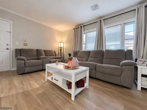 112-130 Sherwood Ave #7, Paterson, NJ 07502
