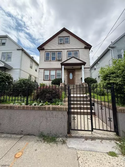 1028 Sheridan Ave, Elizabeth, NJ 07208