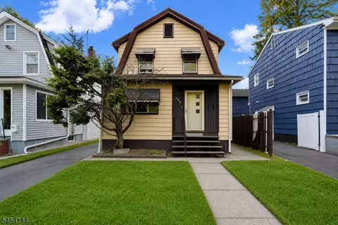 489 N Clinton St, East Orange, NJ 07017