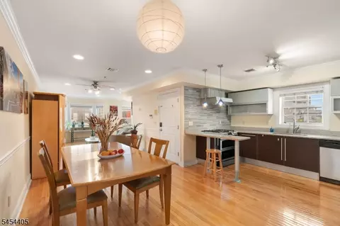 726 23rd St #2, Union City, NJ 07087