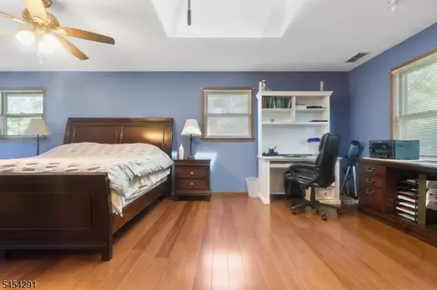 Bedroom - 150 Barbara Dr, North Plainfield, NJ 07062 photo 1 of 8