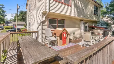 Exterior - 150 Barbara Dr, North Plainfield, NJ 07062 photo 8 of 10