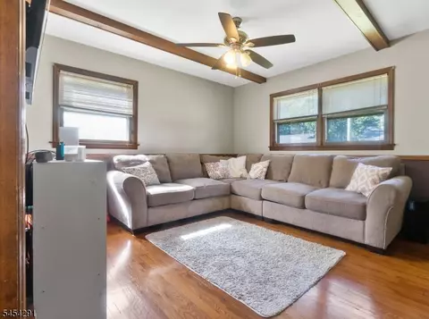 Living - 150 Barbara Dr, North Plainfield, NJ 07062 photo 3 of 4