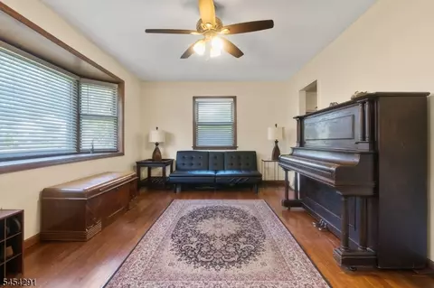 Living - 150 Barbara Dr, North Plainfield, NJ 07062 photo 1 of 4