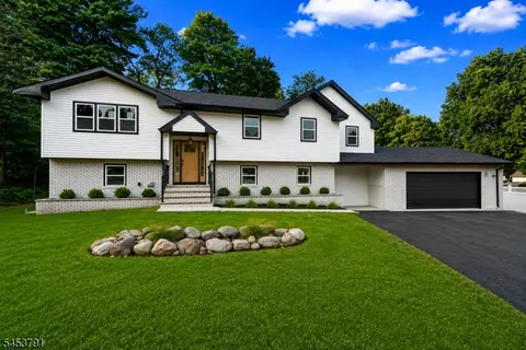 11 Mark Ter, Newfoundland, NJ 07435