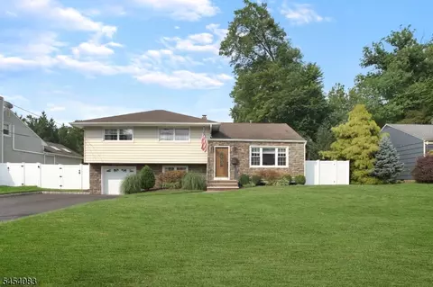 9 Brookdale Rd, Cranford, NJ 07016