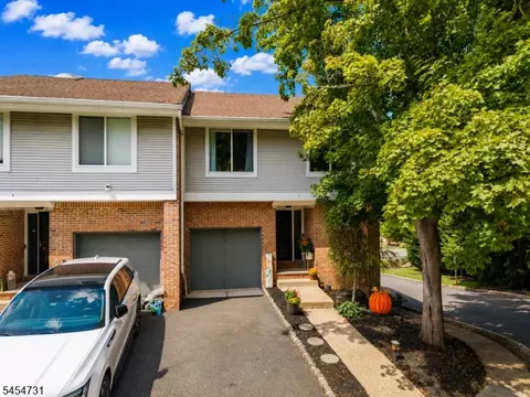 1 Mt Vernon Sq, Verona, NJ 07044