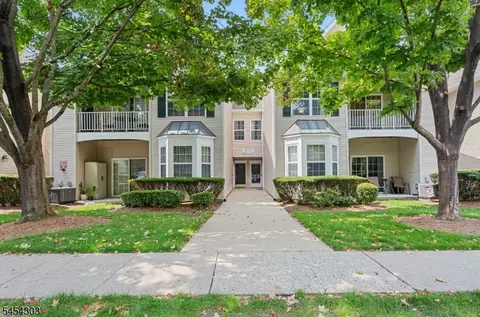 314 Cambridge Dr, Butler, NJ 07405