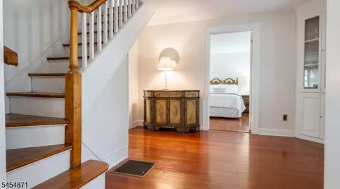 Entry Way - 45 Brook St, Springfield, NJ 07081 photo 4 of 8