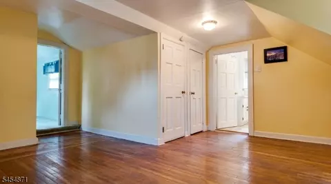 Entry Way - 45 Brook St, Springfield, NJ 07081 photo 7 of 8