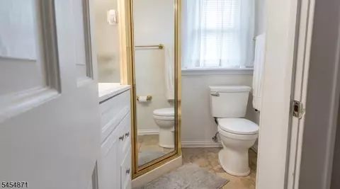 Bath - 45 Brook St, Springfield, NJ 07081 photo 1 of 2