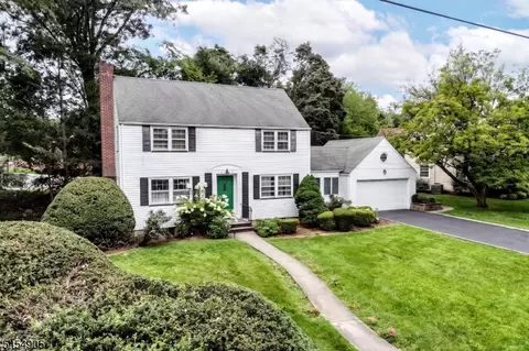 210 Rodney St, Glen Rock, NJ 07452