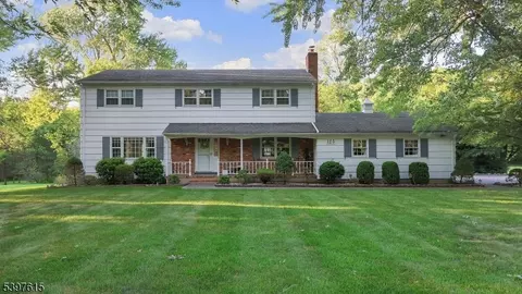 125 Mountainview Rd, Warren, NJ 07059