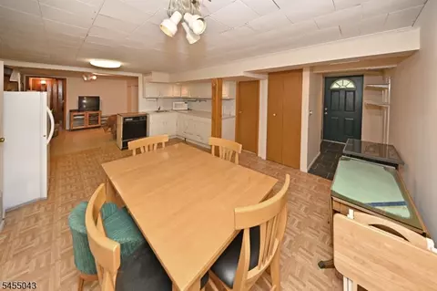 Dining - 393 Gregory Rd, Paramus, NJ 07652 photo 3 of 3