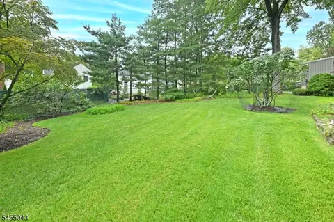 Exterior - 393 Gregory Rd, Paramus, NJ 07652 photo 2 of 6