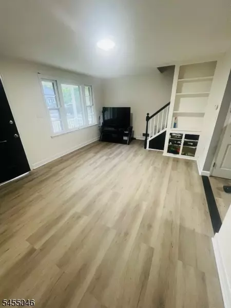 Entry Way - 925 Sterling Steet, Plainfield, NJ 07062 photo 2 of 3