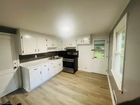 Entry Way - 925 Sterling Steet, Plainfield, NJ 07062 photo 1 of 3