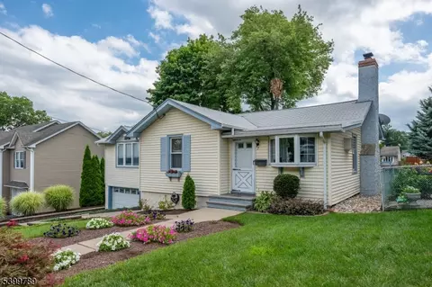 7 Oswego Ave, Lake Hiawatha, NJ 07034