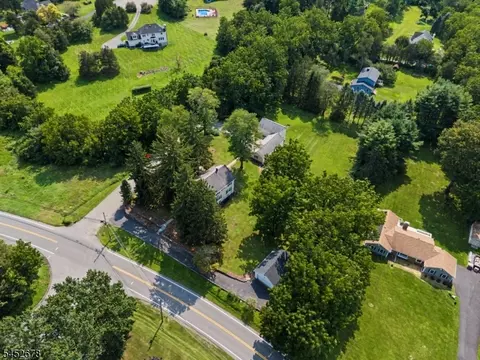 203 Johnsonburg Rd, Byram Township, NJ 07821