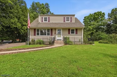 17 W Main St, High Bridge, NJ 08829