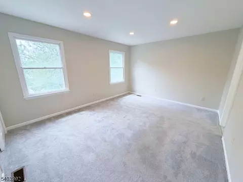 Bedroom - 86 Wilton Ave, Middlesex, NJ 08846 photo 2 of 3