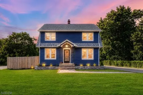 200 River Rd, Millington, NJ 07946