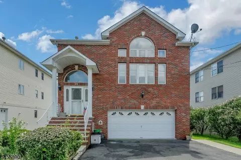 214 Van Buren St, Lyndhurst, NJ 07071