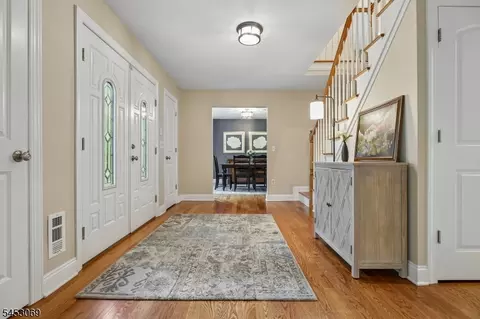 2 Link Pl, Edison, NJ 08820 photo 4