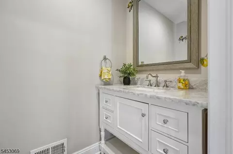 2 Link Pl, Edison, NJ 08820 photo 21