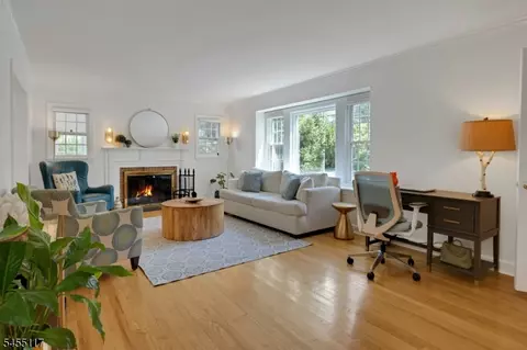 Living - 259 Ashland Rd, Summit, NJ 07901 photo 2 of 3