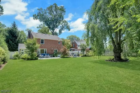 Exterior - 259 Ashland Rd, Summit, NJ 07901 photo 4 of 7