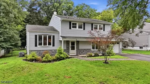 7 Conerly Rd, Somerset, NJ 08873