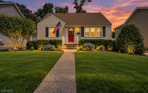 91 Lynwood Rd, Verona, NJ 07044