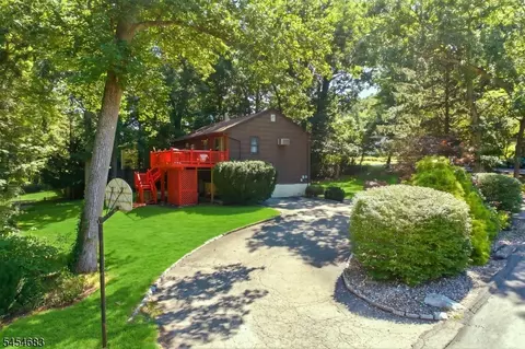 Exterior - 20 Waterloo Rd, Stanhope, NJ 07874 photo 5 of 7