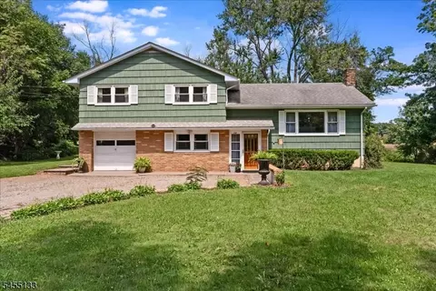 64 Dunkard Church Rd, Delaware Twp, NJ 08559