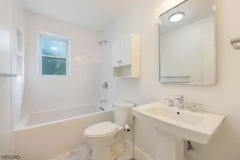 605 Grove St #1, Clifton, NJ 07013