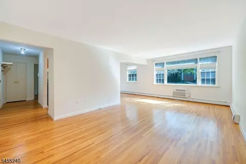 605 Grove St #1, Clifton, NJ 07013