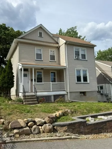 41 Outlook Ave, Hawthorne, NJ 07506