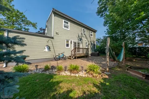 419 Edgewood Rd #1, Linden, NJ 07036
