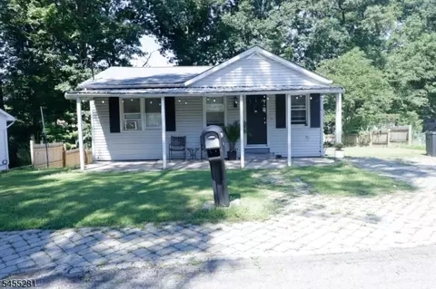106 Idalroy Trl, Hopatcong, NJ 07843
