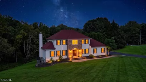 1114 Van Arsdale Dr, Branchburg, NJ 08853