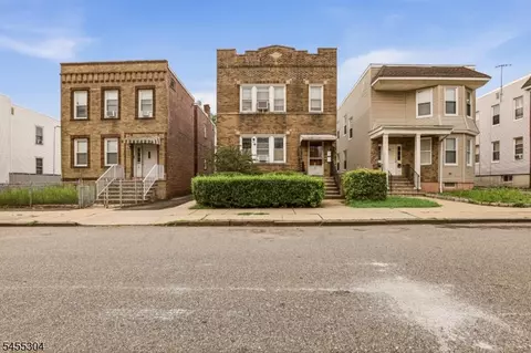 27 Lindsley Pl, East Orange, NJ 07018