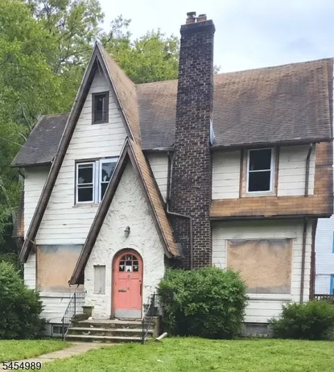 52 Hillside Ave, West Orange, NJ 07052