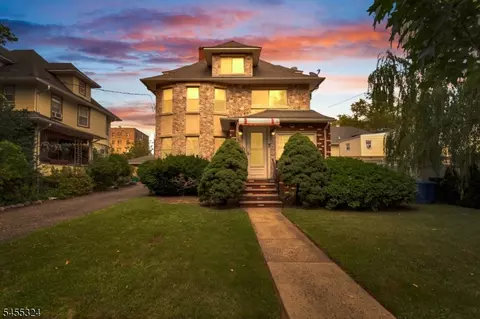 90 Cedar St, Ridgefield Park, NJ 07660