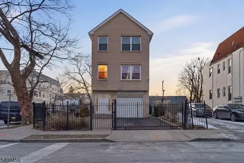 613 20th St, Irvington, NJ 07111