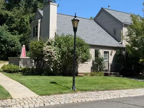 4 Somerset Hills Ct # F, Bernardsville, NJ 07924