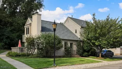 4 Somerset Hills Ct # F, Bernardsville, NJ 07924