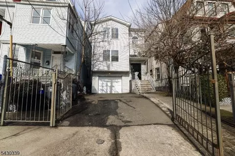 297 Avon Ave, Newark, NJ 07108