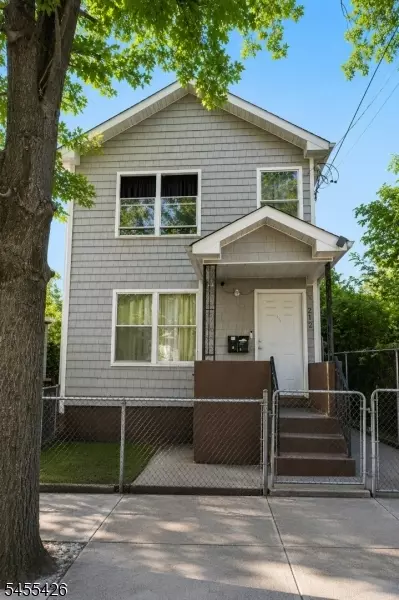 212 N 1st St, Paterson, NJ 07522