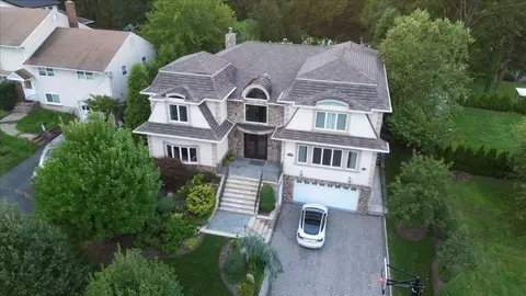 View/Area - 412 Valley View Ave, Paramus, NJ 07652 photo 2 of 2